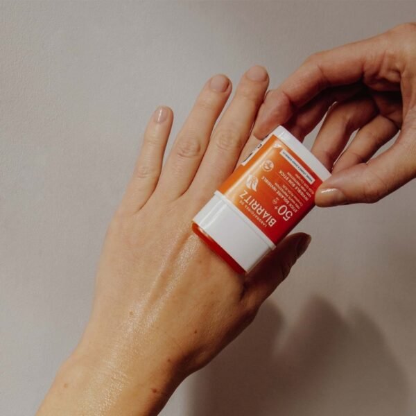 Stick solaire invisible SPF50+ – Image 2