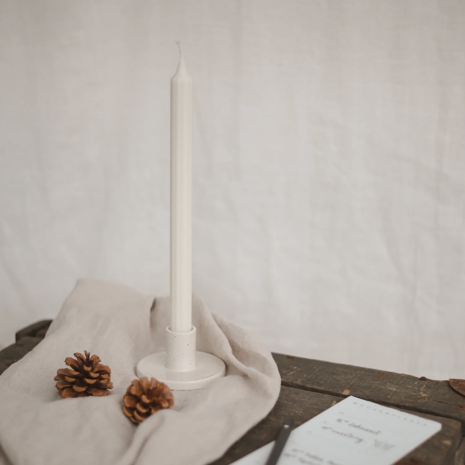 Bougie blanche striée