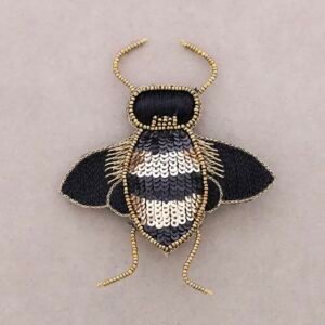 Broche insecte – Perles et sequins noir